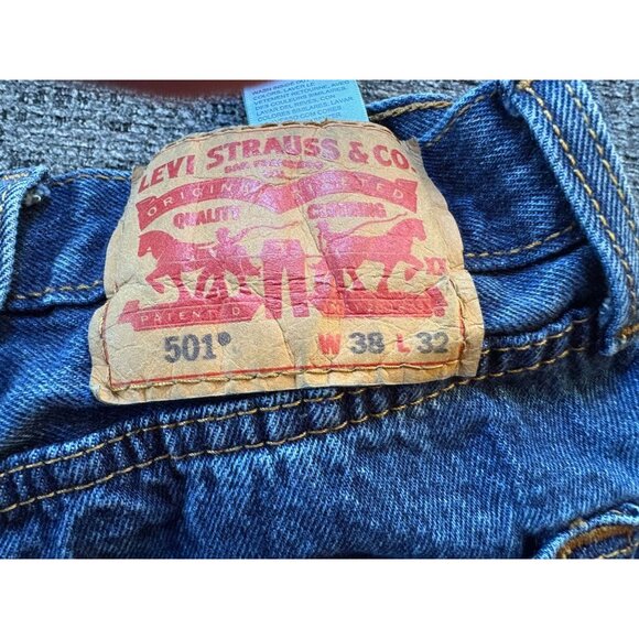 Levis Strauss & Co. 501 button Fly Mens Jeans W38 L32 Blue Denim Vintage Classic - Picture 4 of 10